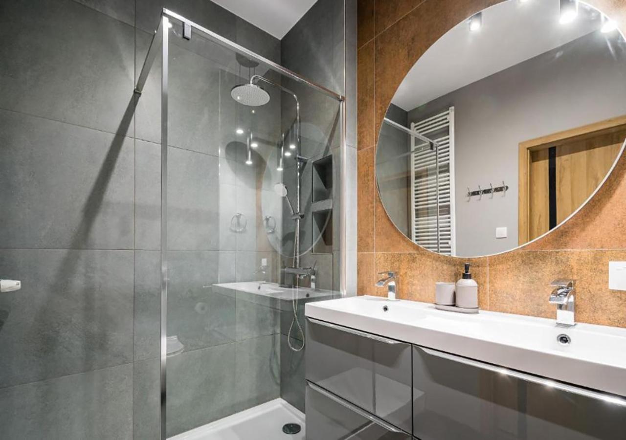 Gh Luxury Apartment Krakow Bagian luar foto